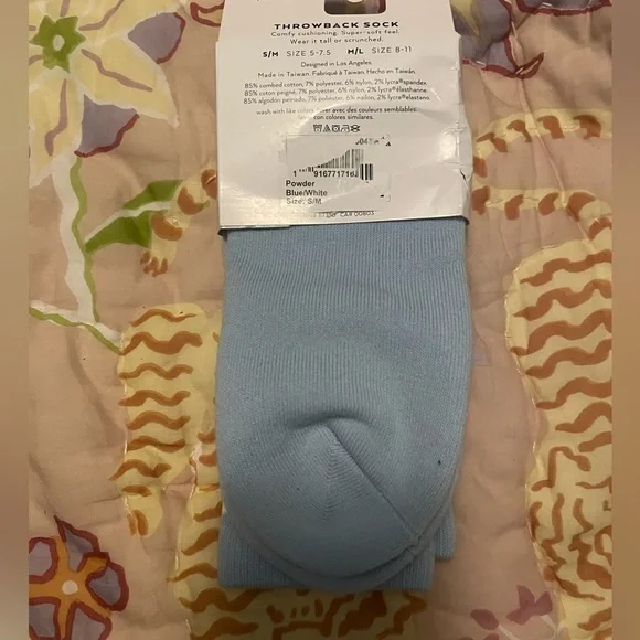 ALO Yoga Throwback Sock S/M Core: Powder Blue/White NWT